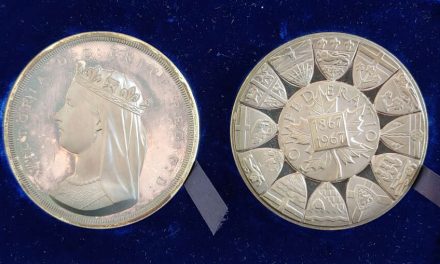 Canada Unc Centennial Pinches’ boxed #23/100 Silver Medal duo, 14oz
